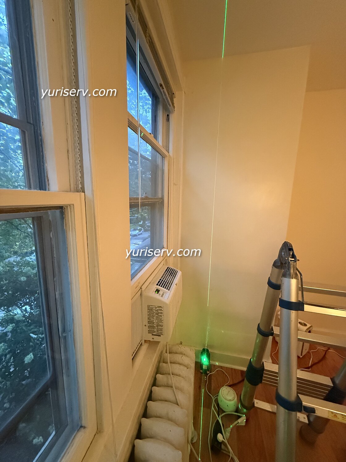 Curtain Installation in a Room with a Steam Radiator — image 2